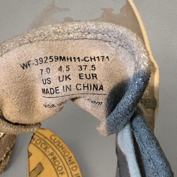 Keds Sneakers Grey Silver Slightly Sparkly Lace Up (7) - Picture 7 of 8